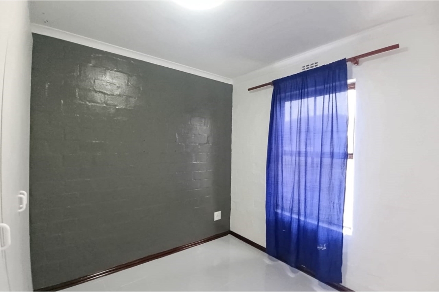 To Let 2 Bedroom Property for Rent in Parklands Western Cape